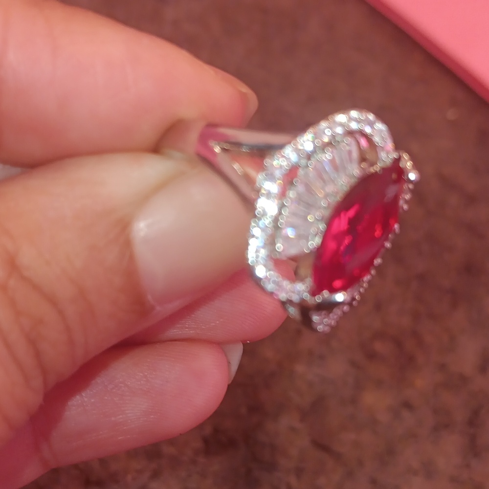 Elegant Silver and Red Gemstone Ring